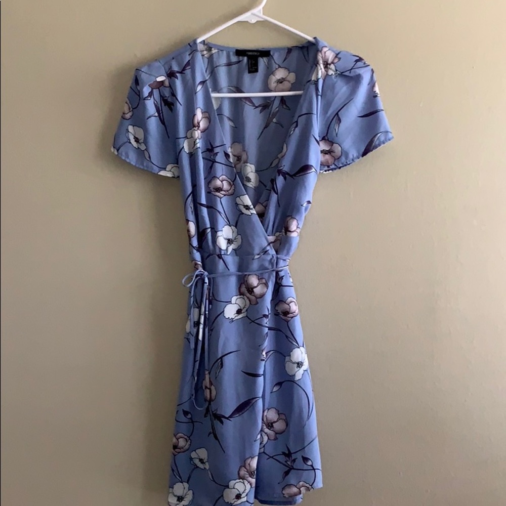 FOREVER 21 Wrap dress